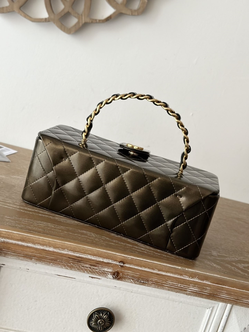 Ch**el cosmetic bags